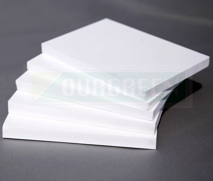 如何選擇適合制作pvc浴室柜板呢？